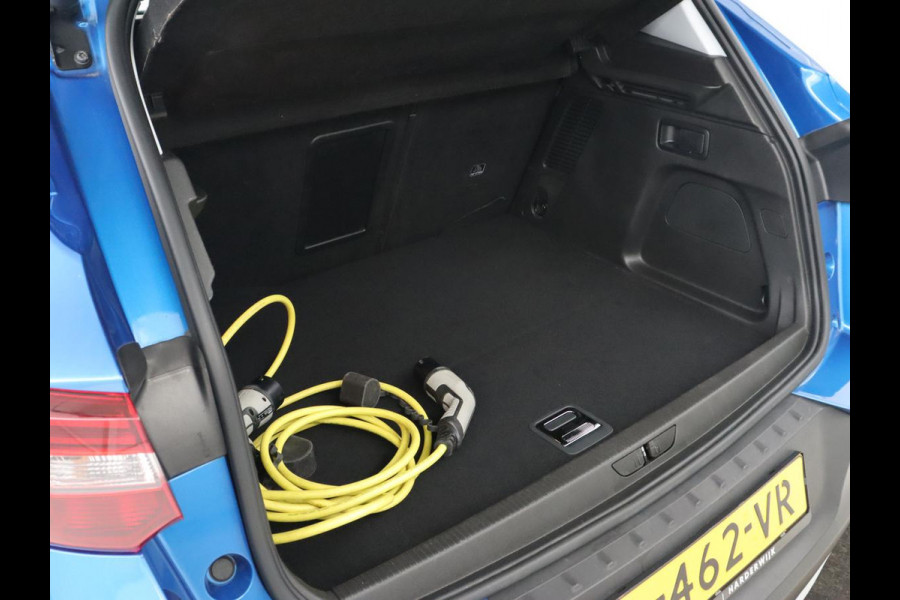 Opel Grandland X 1.6 Turbo Hybrid Ultimate | Stoelventilatie | Leder | Camera | Carplay | Stoelverwarming | Keyless | Full LED | Navigatie | PHEV | Plug In