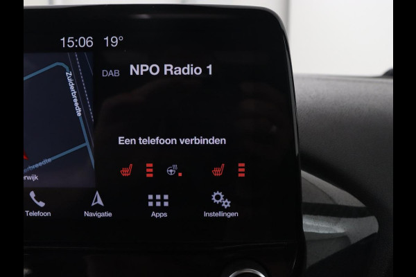 Ford Fiesta 1.0 EcoBoost ST-Line | Panoramadak | Stoel & stuurverwarming | Camera | Carplay | Navigatie | Airco | Climate control