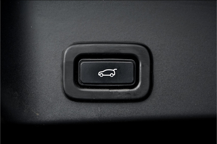 Land Rover Range Rover Evoque 2.0 P200 AWD R-Dynamic Black Pano Leder Camera Trekhaak