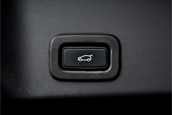 Land Rover Range Rover Evoque 2.0 P200 AWD R-Dynamic Black Pano Leder Camera Trekhaak