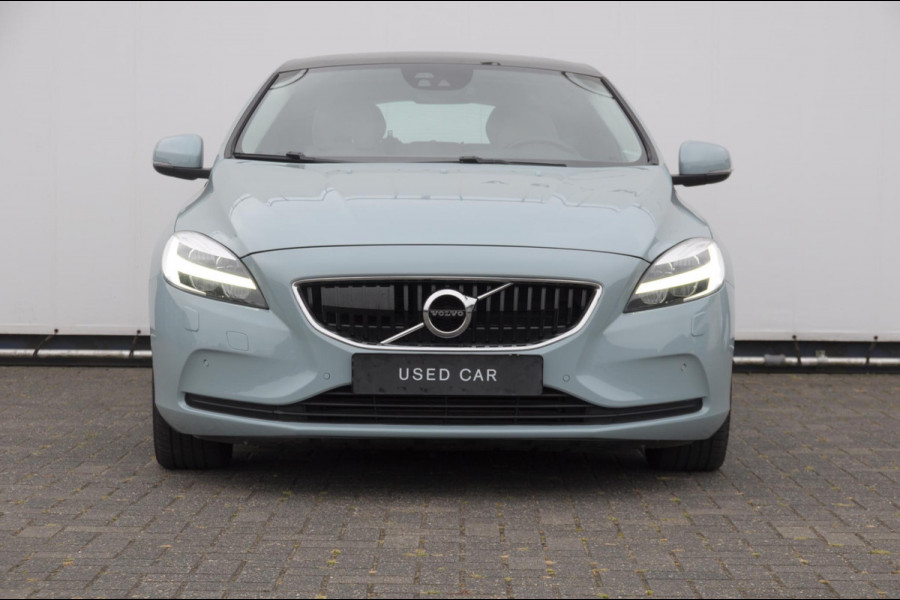 Volvo V40 T2 122PK Automaat Momentum / Adaptieve cruise control / BLIS / Parkeersensoren met camera / Bluetooth / Lederen bekleding / Panoramadak / Exterieur styling pack