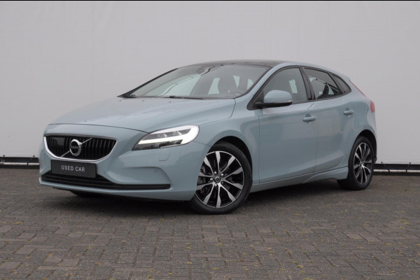 Volvo V40 T2 122PK Automaat Momentum / Adaptieve cruise control / BLIS / Parkeersensoren met camera / Bluetooth / Lederen bekleding / Panoramadak / Exterieur styling pack