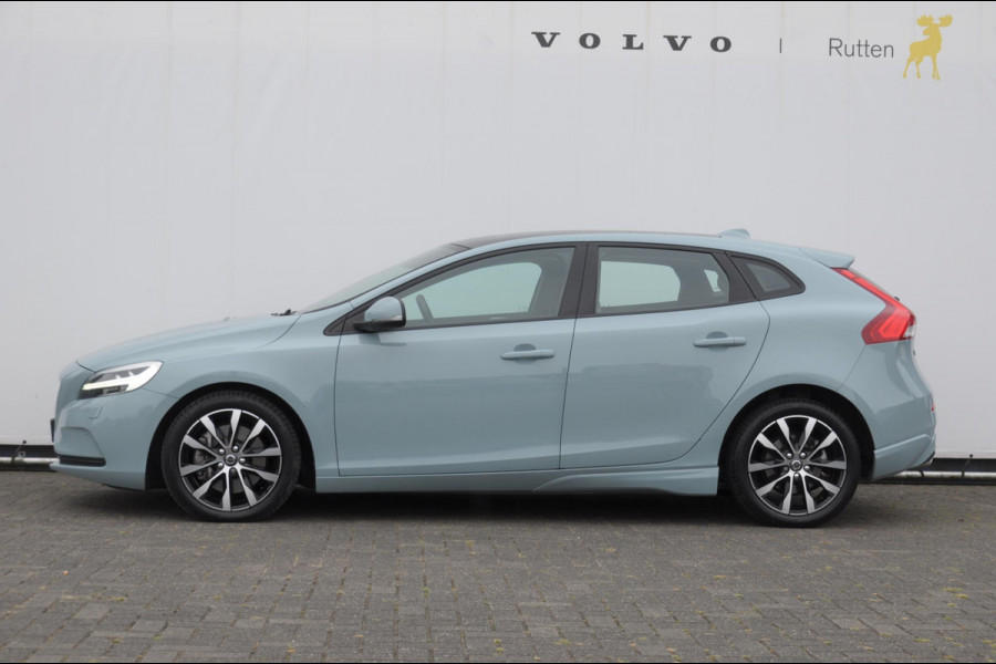 Volvo V40 T2 122PK Automaat Momentum / Adaptieve cruise control / BLIS / Parkeersensoren met camera / Bluetooth / Lederen bekleding / Panoramadak / Exterieur styling pack