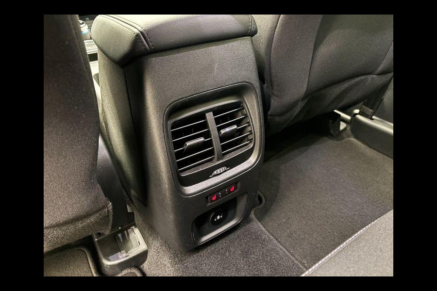 Ford Kuga 2.5 PHEV Titanium 243pk | Driver Assistance Pack | Winterpack | Wegklapbare Trekhaak | 2.100kg Trekgewicht |