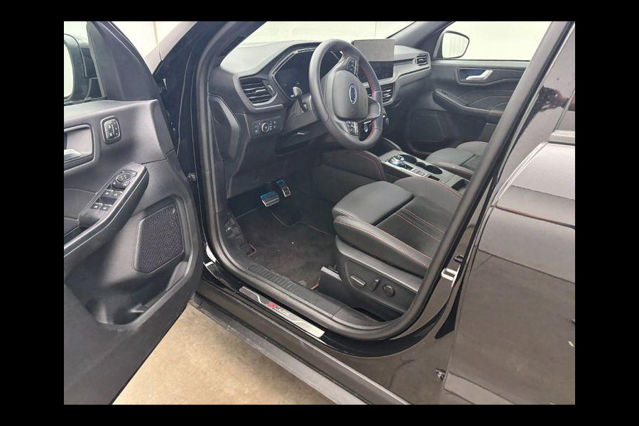 Ford Kuga 2.5 PHEV ST-Line X 243pk | Driver Assistance Pack | Winterpack | Technology Pack | Wegklapbare Trekhaak | 2.100kg Trekgewicht