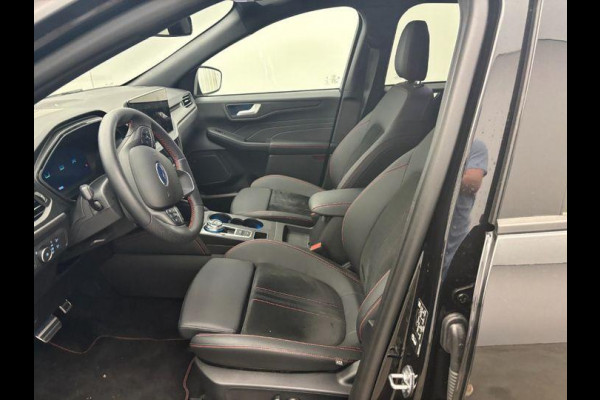 Ford Kuga 2.5 PHEV ST-Line X 243pk | Driver Assistance Pack | Winterpack | Technology Pack | Wegklapbare Trekhaak | 2.100kg Trekgewicht