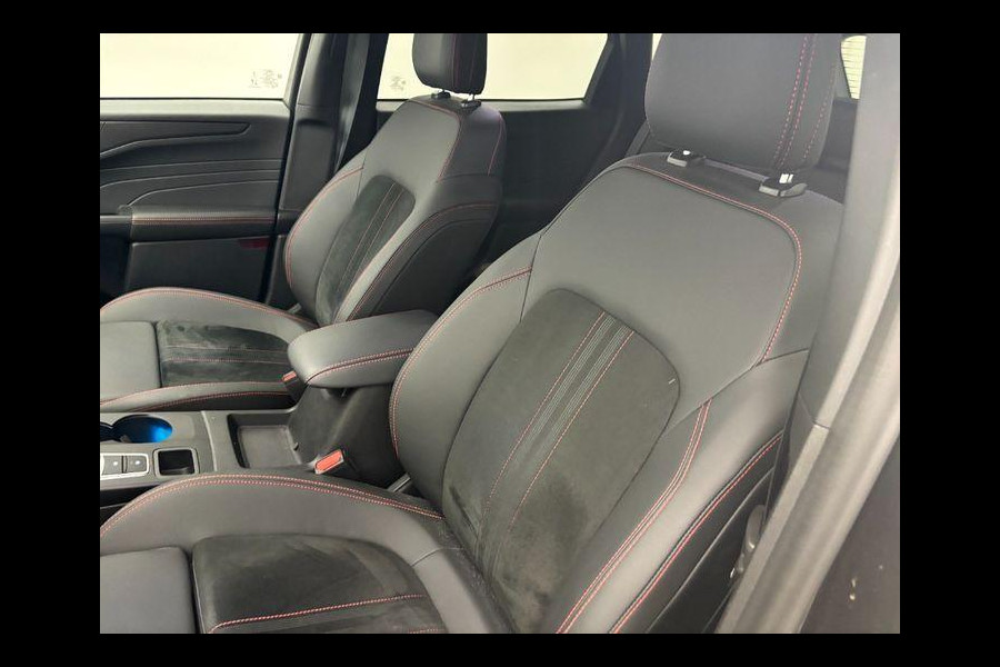 Ford Kuga 2.5 PHEV ST-Line X 243pk | Driver Assistance Pack | Winterpack | Technology Pack | Wegklapbare Trekhaak | 2.100kg Trekgewicht