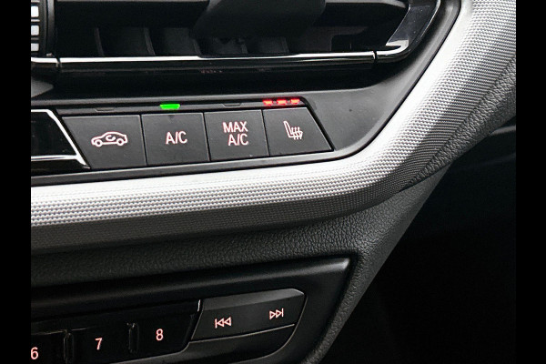 BMW 1-serie 116i Business Edition Plus CARPLAY | STOF-LEDER | NAVI