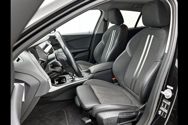 BMW 1-serie 116i Business Edition Plus CARPLAY | STOF-LEDER | NAVI