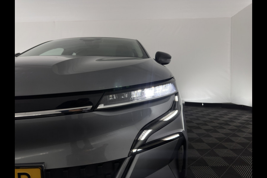 Renault Mégane E-Tech EV60 Optimum Charge Evolution [ 3-Fase ] {SOH-92%} (INCL-BTW) Aut *FULL-LED | DIGI-COCKPIT | NAVI-FULLMAP | CAMERA | COMFORT-SEATS | KEYLESS | ECC | PDC | CRUISE | DAB | CARPLAY | SHIFT-PADDLES | LANE-ASSIST | 18''ALU*