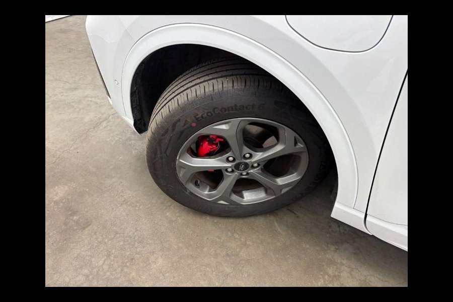 Ford Kuga 2.5 PHEV ST-Line X 243pk | Driver Assistance Pack | Panoramadak | Winterpack | Technology Pack | Wegklapbare Trekhaak | 2.100kg Trekgewicht