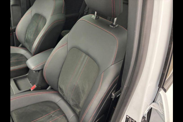 Ford Kuga 2.5 PHEV ST-Line X 243pk | Driver Assistance Pack | Panoramadak | Winterpack | Technology Pack | Wegklapbare Trekhaak | 2.100kg Trekgewicht