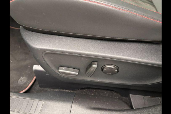 Ford Kuga 2.5 PHEV ST-Line X 243pk | Driver Assistance Pack | Panoramadak | Winterpack | Technology Pack | Wegklapbare Trekhaak | 2.100kg Trekgewicht