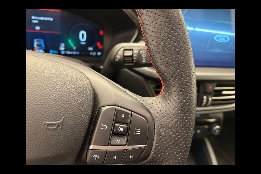 Ford Kuga 2.5 PHEV ST-Line X 243pk | Driver Assistance Pack | Panoramadak | Winterpack | Technology Pack | Wegklapbare Trekhaak | 2.100kg Trekgewicht