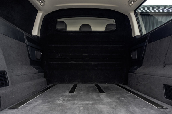 Mercedes-Benz V300 | 4Matic | XL | 5-Zits | MBux | LED | ILS | Burmester | 2x Elec Schuifdeur | 360° Camera | Navi | PDC | Climate |  Cruise | Euro 6