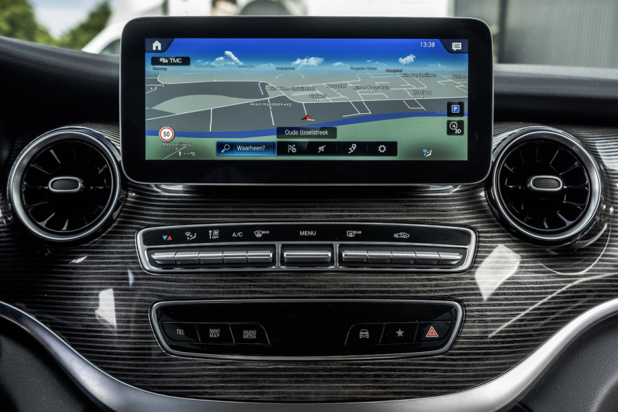 Mercedes-Benz V300 | 4Matic | XL | 5-Zits | MBux | LED | ILS | Burmester | 2x Elec Schuifdeur | 360° Camera | Navi | PDC | Climate |  Cruise | Euro 6