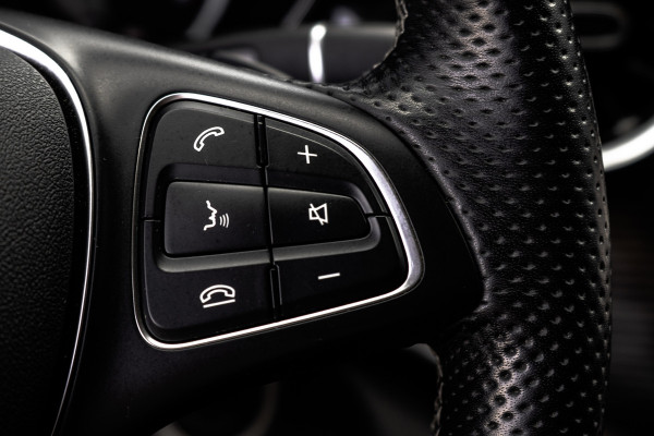 Mercedes-Benz V300 | 4Matic | XL | 5-Zits | MBux | LED | ILS | Burmester | 2x Elec Schuifdeur | 360° Camera | Navi | PDC | Climate |  Cruise | Euro 6