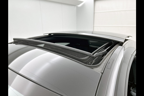 Mercedes-Benz CLE Coupé 200 AMG Line | Panoramadak |Multi spaaks Lichtmetalen velgen |"Night pakket | Parking support met camera achter |Haed-up display | Inclusief 24 maanden MB Certified garantie voor Europa.