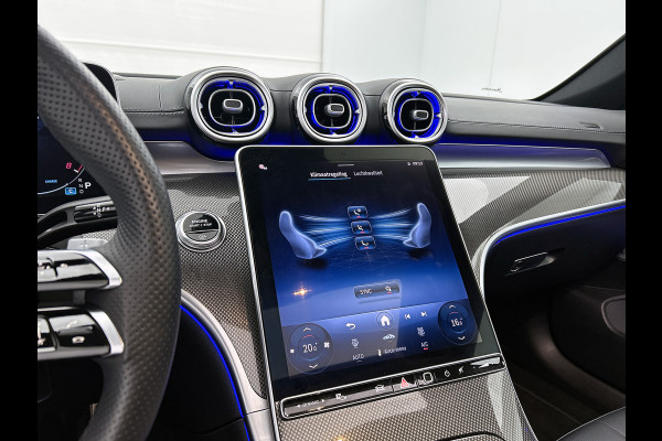 Mercedes-Benz CLE Coupé 200 AMG Line | Panoramadak |Multi spaaks Lichtmetalen velgen |"Night pakket | Parking support met camera achter |Haed-up display | Inclusief 24 maanden MB Certified garantie voor Europa.
