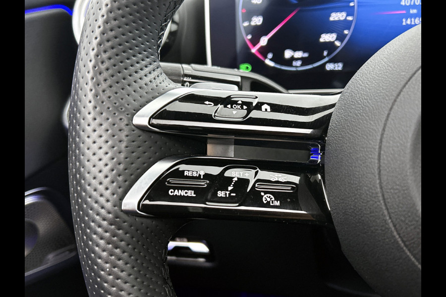 Mercedes-Benz CLE Coupé 200 AMG Line | Panoramadak |Multi spaaks Lichtmetalen velgen |"Night pakket | Parking support met camera achter |Haed-up display | Inclusief 24 maanden MB Certified garantie voor Europa.