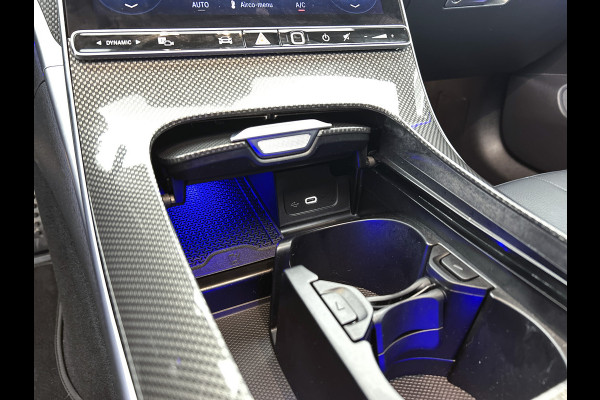 Mercedes-Benz CLE Coupé 200 AMG Line | Panoramadak |Multi spaaks Lichtmetalen velgen |"Night pakket | Parking support met camera achter |Haed-up display | Inclusief 24 maanden MB Certified garantie voor Europa.