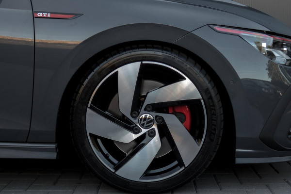 Volkswagen Golf 2.0 TSI GTI | DEALERONDERHOUDEN | STUURVERWARMING | HEAD UP DISPLAY | STOELVERWARMING