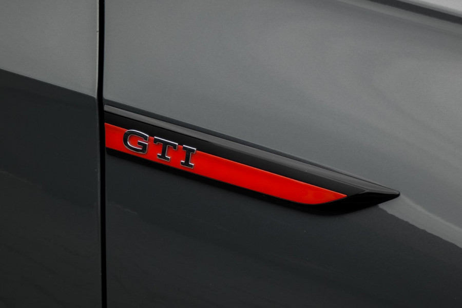 Volkswagen Golf 2.0 TSI GTI | DEALERONDERHOUDEN | STUURVERWARMING | HEAD UP DISPLAY | STOELVERWARMING