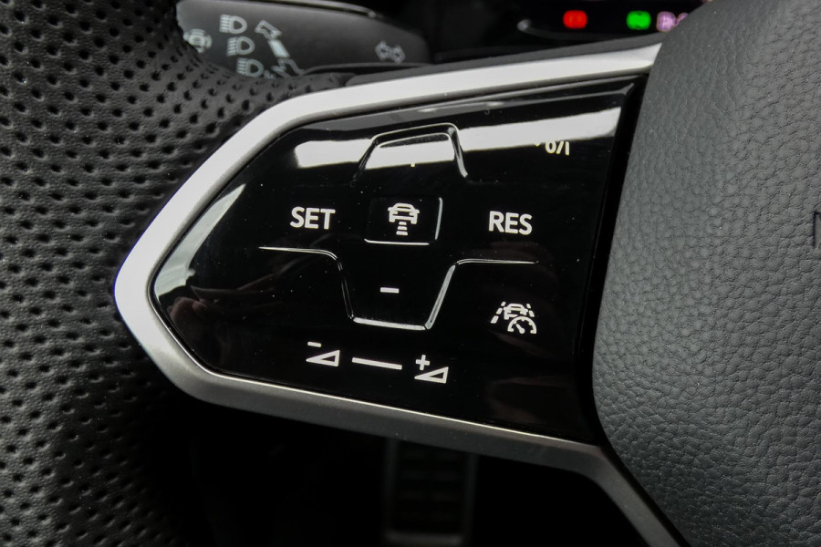 Volkswagen Golf 2.0 TSI GTI | DEALERONDERHOUDEN | STUURVERWARMING | HEAD UP DISPLAY | STOELVERWARMING