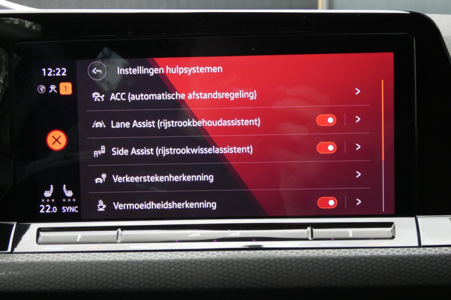 Volkswagen Golf 2.0 TSI GTI | DEALERONDERHOUDEN | STUURVERWARMING | HEAD UP DISPLAY | STOELVERWARMING