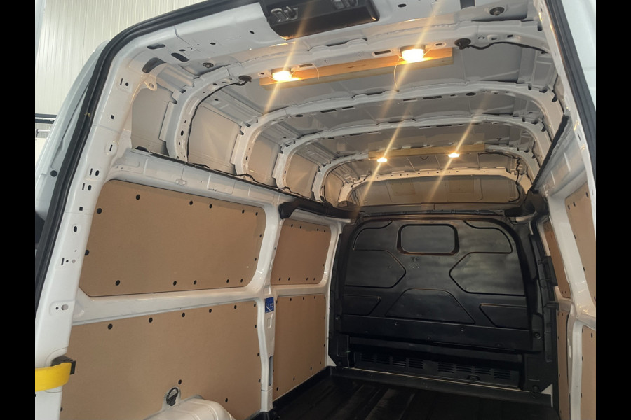 Ford Transit Custom 300 2.0 TDCI L2H2 Trend Automaat / Camera   / 24.000 KM  / BPM VRIJ