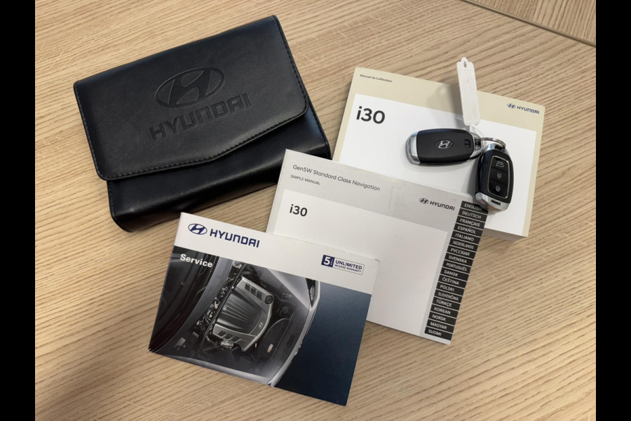 Hyundai i30 1.5 T-GDi MHEV Premium Sky Automaat Led Carplay Camera Navigatie Cruise