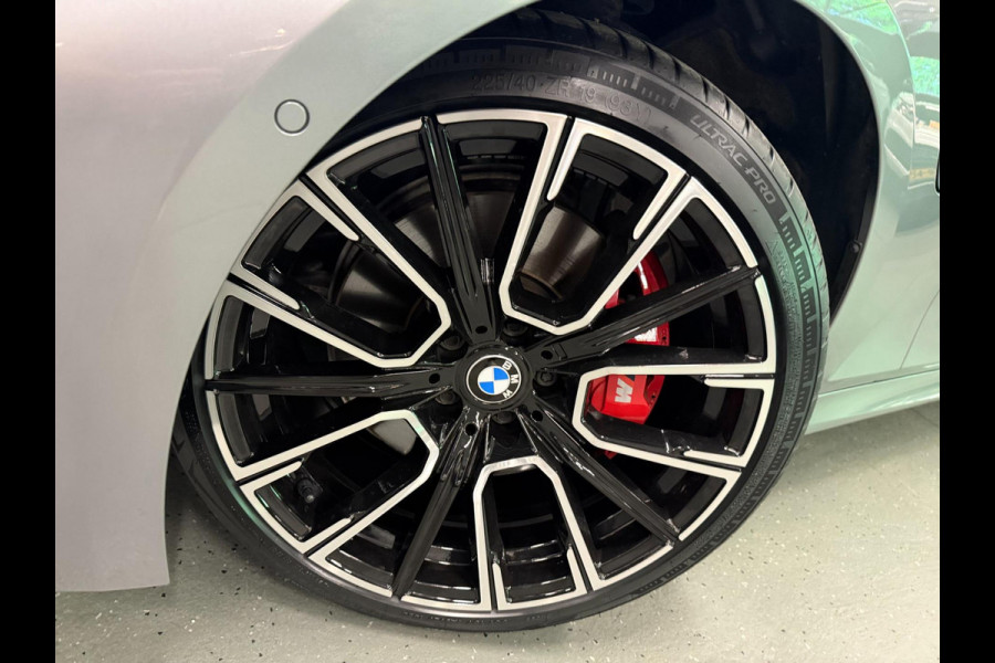 BMW 3 Serie Touring 330e M-SPORT BLACK-LINE 19'' PANO/V-COCPIT/DAB/CARPLAY/STOEL-M/LED/CAM///