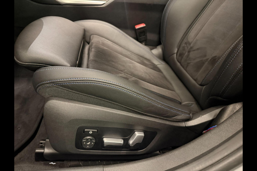 BMW 3 Serie Touring 330e M-SPORT BLACK-LINE 19'' PANO/V-COCPIT/DAB/CARPLAY/STOEL-M/LED/CAM///