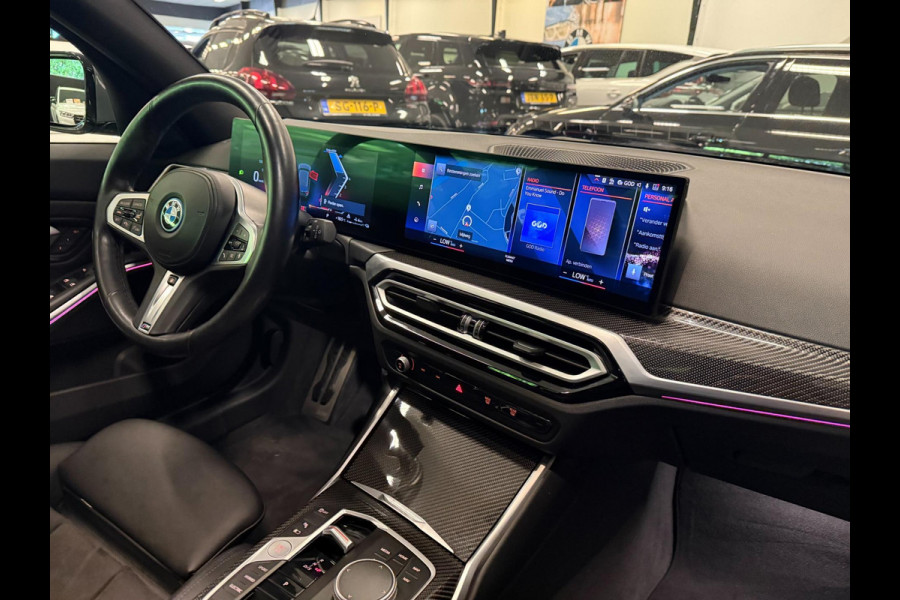 BMW 3 Serie Touring 330e M-SPORT BLACK-LINE 19'' PANO/V-COCPIT/DAB/CARPLAY/STOEL-M/LED/CAM///