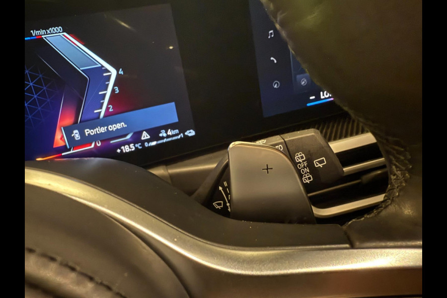 BMW 3 Serie Touring 330e M-SPORT BLACK-LINE 19'' PANO/V-COCPIT/DAB/CARPLAY/STOEL-M/LED/CAM///