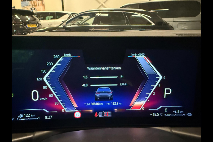BMW 3 Serie Touring 330e M-SPORT BLACK-LINE 19'' PANO/V-COCPIT/DAB/CARPLAY/STOEL-M/LED/CAM///