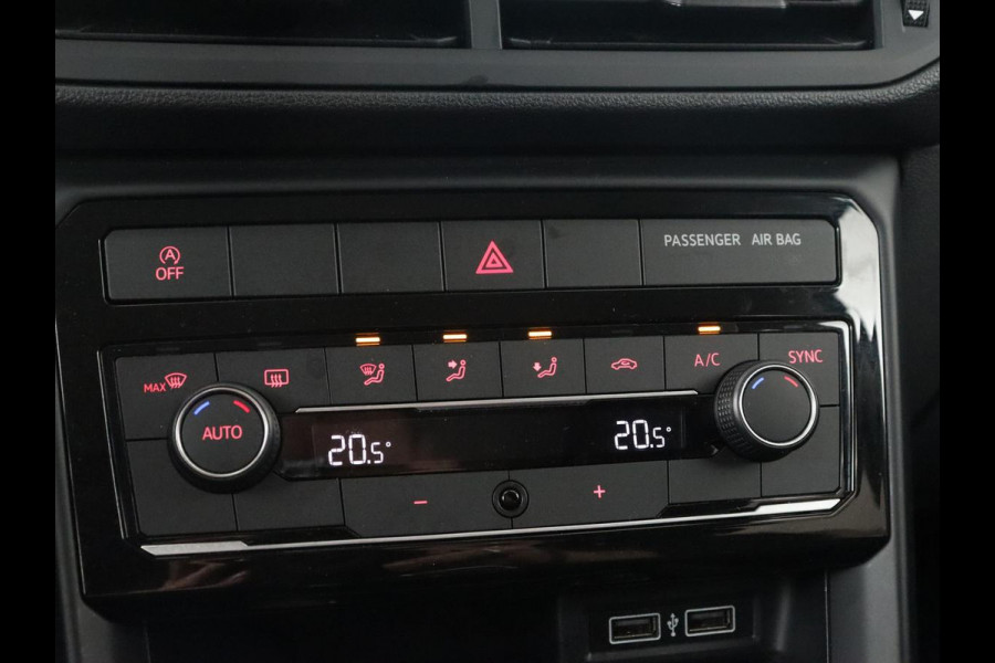 Volkswagen T-Cross 1.0 TSI Life | Carplay | Navigatie | Keyless | Virtual Cockpit | Climate control | Adaptive cruise | Dodehoek detectie | Getint glas