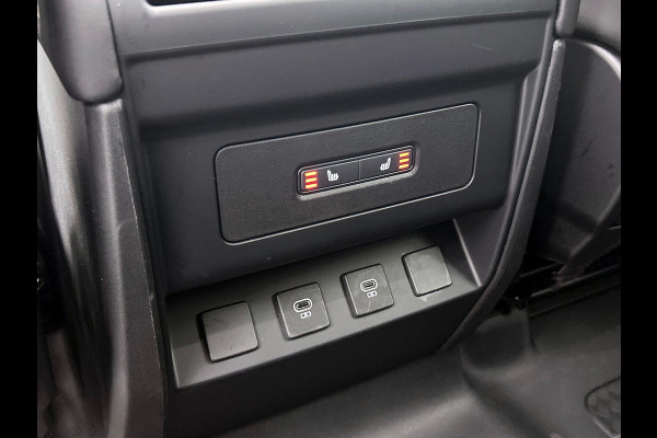 Land Rover Defender 3.0 D300 110 X-Dynamic SE