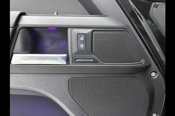 Land Rover Defender 3.0 D300 110 X-Dynamic SE