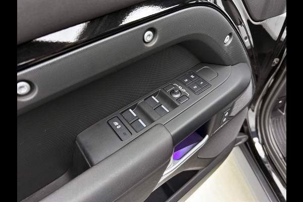 Land Rover Defender 3.0 D300 110 X-Dynamic SE