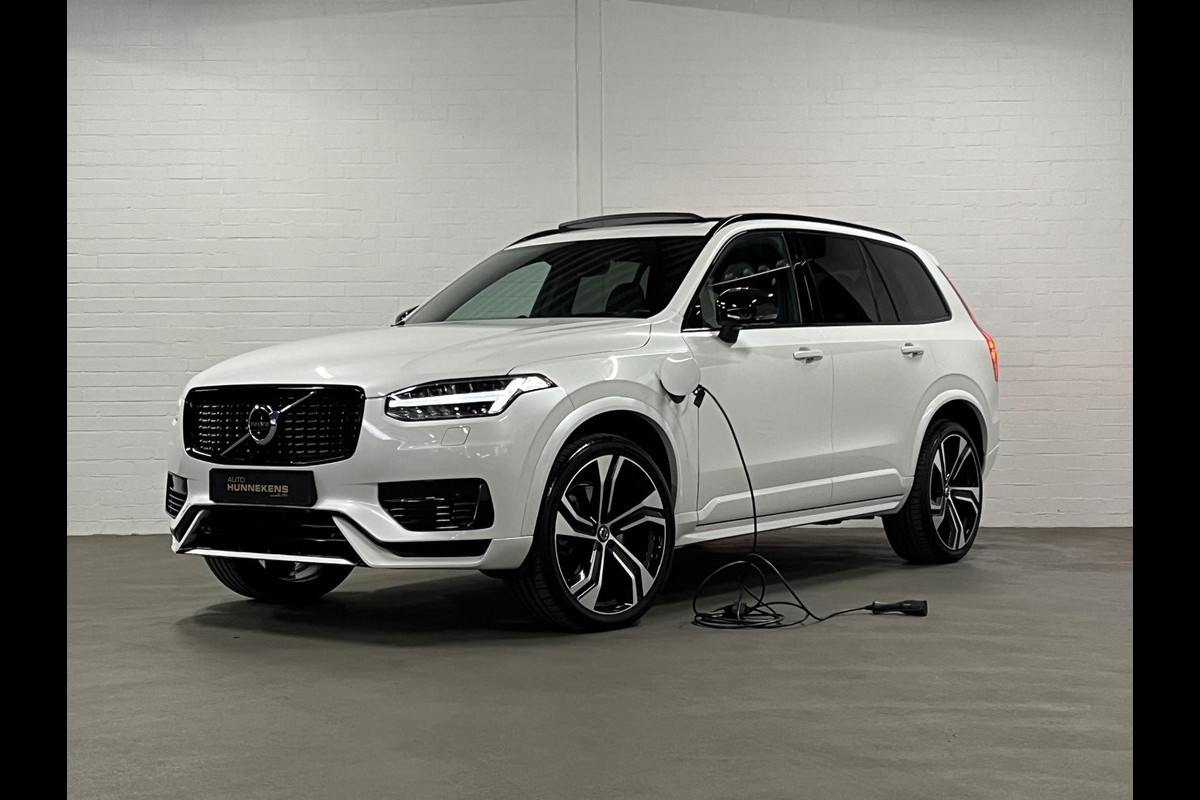 Volvo XC90 R-DESIGN Plug-In Hybrid AWD | Adapt. cruise control | Head-up | Open dak | Bowers & Wilkins | 22" | 360 Camera Volvo XC90 R-DESIGN Plug-In Hybrid AWD | Adapt. cruise control | Head-up | Open dak | Bowers & Wilkins | 22" | 360 Camera
