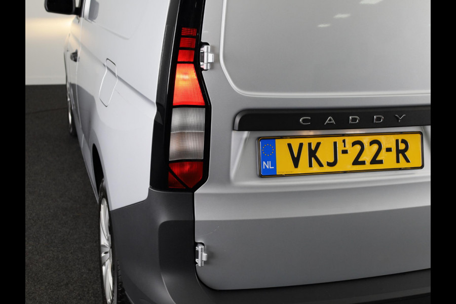 Volkswagen Caddy Cargo 2.0 TDI Comfort 75 pk | Navigatie via App | Trekhaak | Parkeersensoren achter | Cruise control | Apple Carplay/Android Auto |
