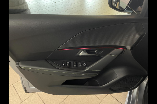 Peugeot 208 1.2 PureTech GT-Line 130PK AUTOMAAT AIRCO CLIMA NAVI CRUISE APPLE CARPLAY LED VELGEN NIEUWSTAAT