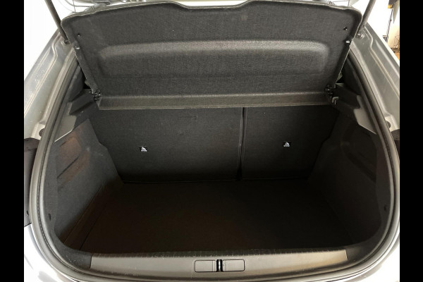Peugeot 208 1.2 PureTech GT-Line 130PK AUTOMAAT AIRCO CLIMA NAVI CRUISE APPLE CARPLAY LED VELGEN NIEUWSTAAT
