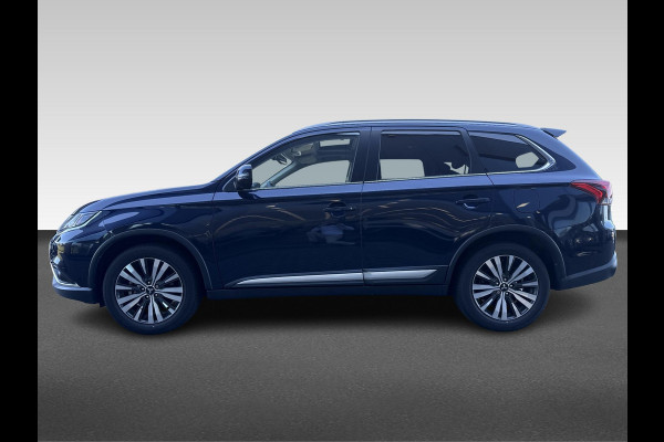 Mitsubishi Outlander 2.0 2WD CVT Limited 7-persoons Automaat | elektrische achterklep | stuurverwarming | Apple-carplay