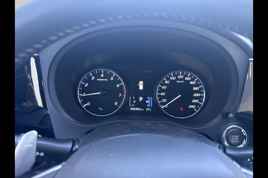 Mitsubishi Outlander 2.0 2WD CVT Limited 7-persoons Automaat | elektrische achterklep | stuurverwarming | Apple-carplay
