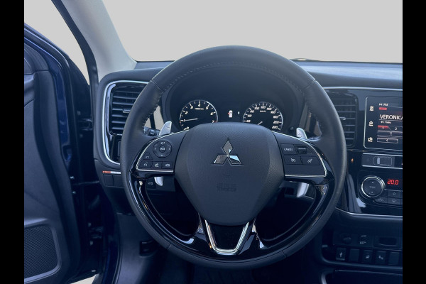 Mitsubishi Outlander 2.0 2WD CVT Limited 7-persoons Automaat | elektrische achterklep | stuurverwarming | Apple-carplay