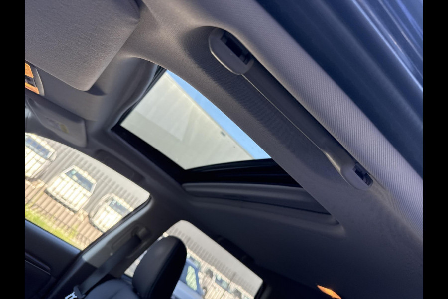 Mitsubishi Outlander 2.0 2WD CVT Limited 7-persoons Automaat | elektrische achterklep | stuurverwarming | Apple-carplay
