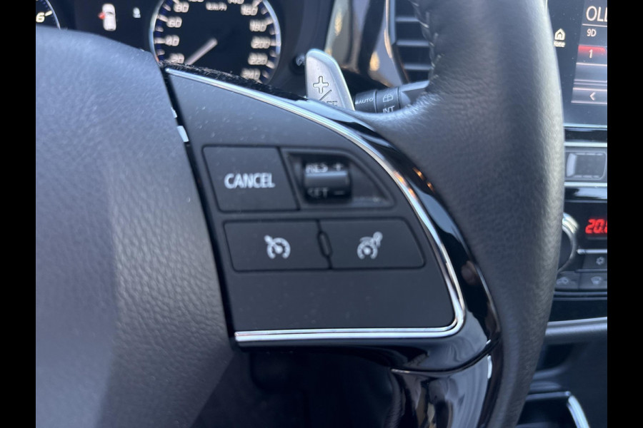 Mitsubishi Outlander 2.0 2WD CVT Limited 7-persoons Automaat | elektrische achterklep | stuurverwarming | Apple-carplay