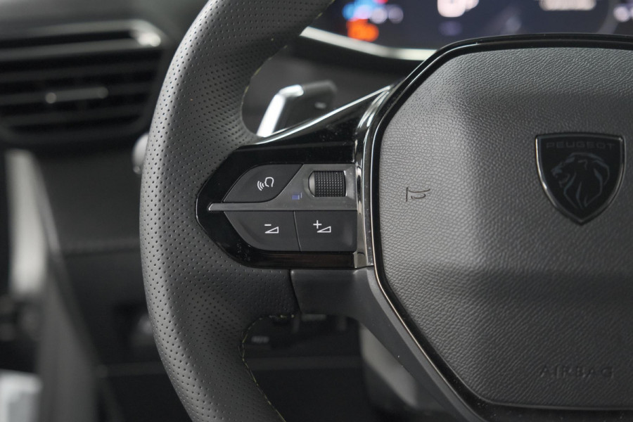 Peugeot 2008 PureTech 130 EAT8 GT | 360 Camera | Stoelmassage | Adaptieve Cruise Control | Dodehoekdetectie